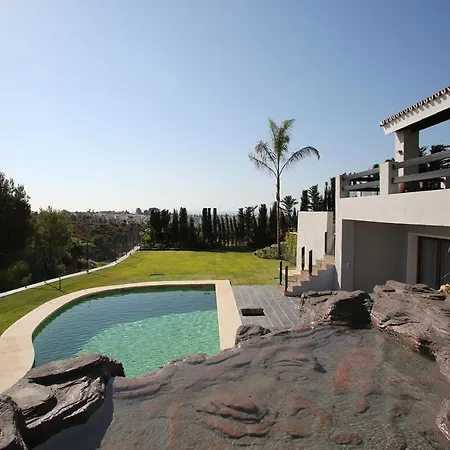 Villa Sofia Golf 15 Min Puerto Banus Estepona