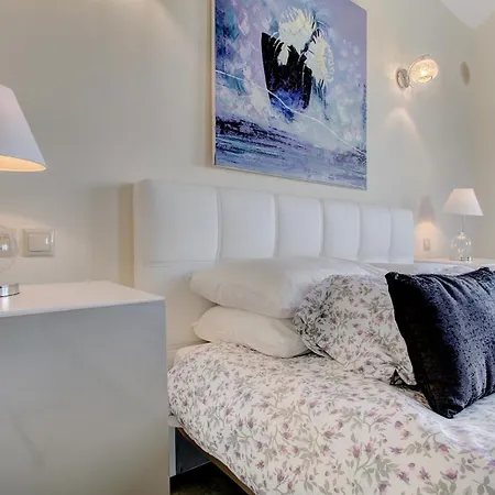 Villa Sofia Golf 15 Min Puerto Banus Estepona