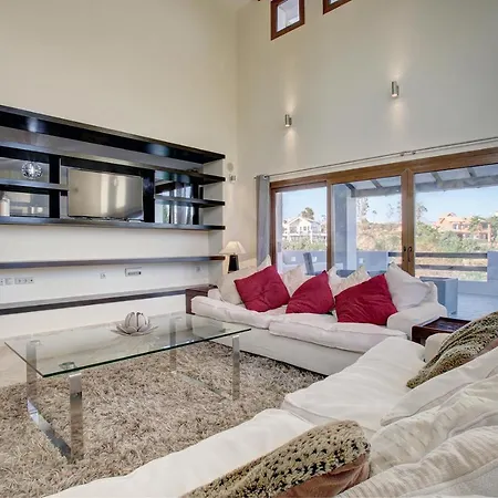 Villa Sofia Golf 15 Min Puerto Banus