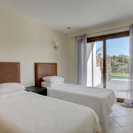 Villa Sofia Golf 15 Min Puerto Banus Estepona