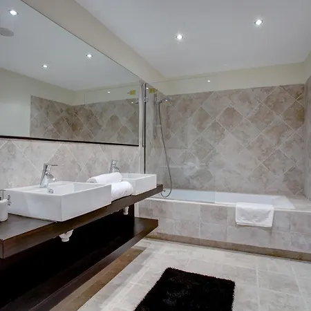Villa Sofia Golf 15 Min Puerto Banus *